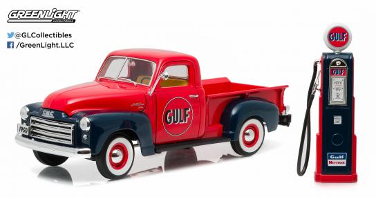 Greenlight 1/18 1950 GMC 150 Gulf Oil with Vinatage Gas Pump Red/Black image