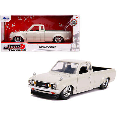 Jada 1/24 1972 Datsun 620 Pickup image