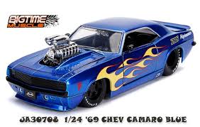 Jada 1/24 '69 Chev Camaro Candy Blue with Yellow Flame image