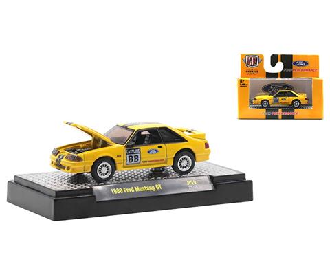 M2 Machines 1/64 1988 Ford Mustang GT image