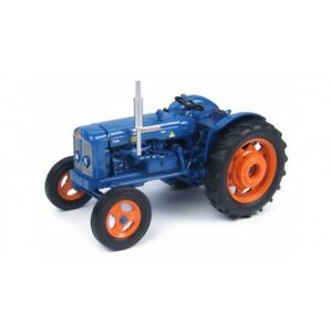 Universal Hobbies 1/32 Fordson Super Major image