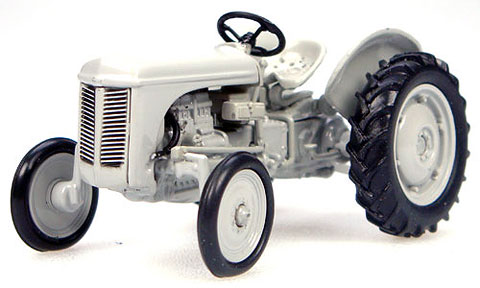 Universal Hobbies 1/43 1947 Massey Ferguson TEA 20 image