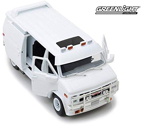 Greenlight Collectables 1/18 1983 GMC Vandura White image