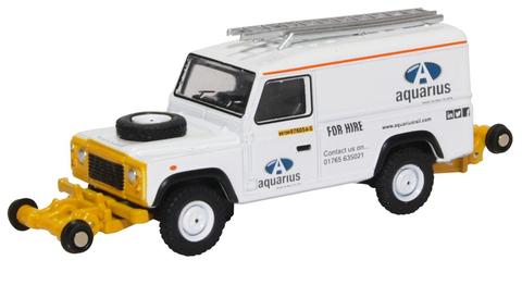 Oxford 1/76 Land Rover Defender - Aquarius Rail image