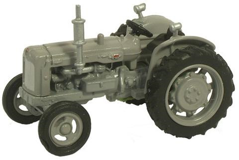 Oxford 1/76 Fordson Tractor image