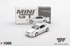 Mini GT 1/64 Nissan Skyline GT-R R32 Veil Side Combat C-I White image