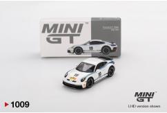 Mini GT 1/64 Porsche 911 Dakar Rally 1974 image