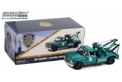 Greenlight 1/18 1967 Chevrolet C-30 Dually Wrecker - NYPD image