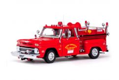 SunStar 1/18 1965 Chevrolet C-20 Fire Truck image