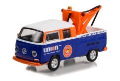Greenlight 1/64 1969 Volkswagen Double Cab Pickup with Tow Hook image