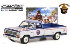 Greenlight 1/64 1989 Dodge RAM D-150 image