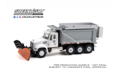 Greenlight 1/64 2019 Mack Granite Dump Truck with Snow Plow image