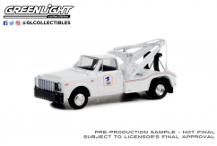 Greenlight 1/64 1968 Chevrolet C-30 Dually Wrecker image