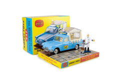 Corgi 1/46 Walls Ice Cream Van on Ford Thames #447 image