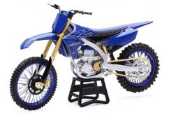 New Ray 1/12 Yamaha YZ-450F Dirt Bike image