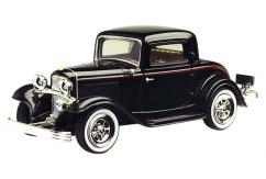 Motormax  1/43 1932 Ford Coupe Black  image