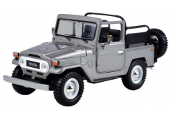 Motormax  1/24  Toyota FJ40- Convertible Silver  image