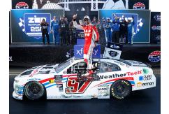 Lionel Racing 1/24 Chevrolet NASCAR #97 WeatherTech - Shane Van Gisbergen image