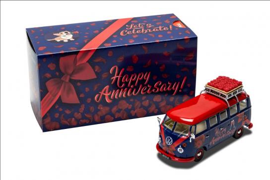 Corgi 1/43 Volkswagen Campervan "Happy Anniversary" image