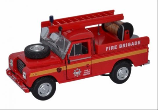 Cararama 1/43 Land Rover Series III (Fire) image