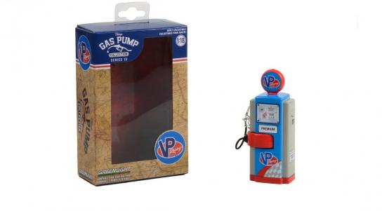 Greenlight 1/18 1948 Wayne 100-A Gas Pump - VP Racing Fuels image