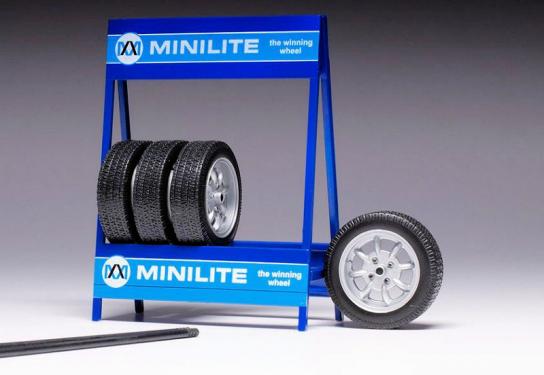 IXO Models 1/18 Mini Lite Wheel, Tire & Stand Set image