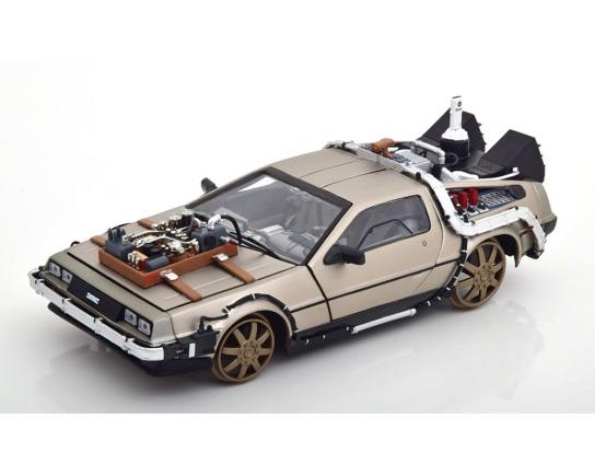 SunStar 1/18 De Lorean "Back to the Future III" Time Machine Railroad Version image