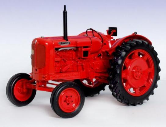 Universal Hobbies 1/16 Nuffield Four DM Tractor image
