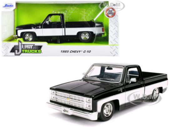 Jada 1/24 1985 Chevy C10 Stock image
