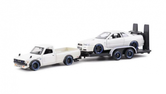 Maisto 1/24 1973 Datsun 620 & Skyline GT-R R34 Elite Transport image