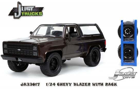 Jada 1/24 Chevy Blazer with Tyre Rack image