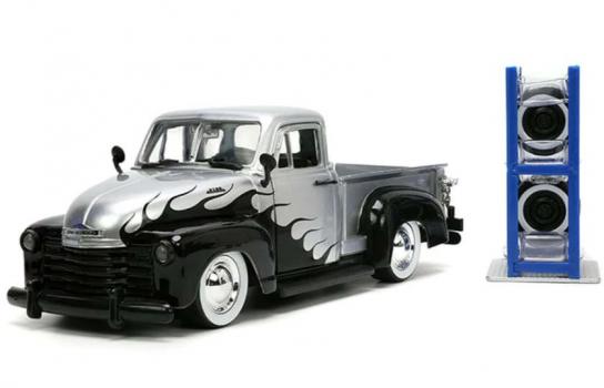 Jada 1/24 1953 Chevrolet Pickup Truck w/ Extra Wheels image