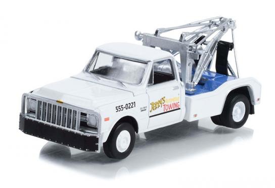 Greenlight 1/64 1969 Chevrolet C-30 Dually Wrecker - Fall Guy image