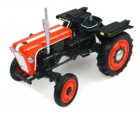 Universal Hobbies 1/32 1960 Kubota T15 Tractor image