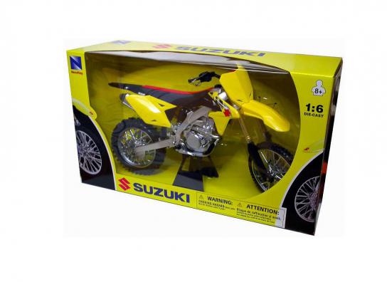 New Ray 1/6 2017 Suzuki RM-Z450 Dirt Bike image