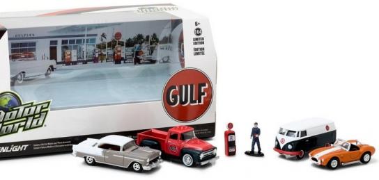 Greenlight 1/64 Gulf Oil Vintage Gas Station Diorama image