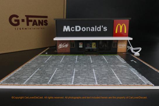 G-Fans 1/64 McDonalds Fast Food with LED Lights image