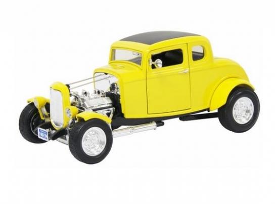 Motormax 1/18 1932 Ford Hot Rod Five Window Coupe - Yellow image
