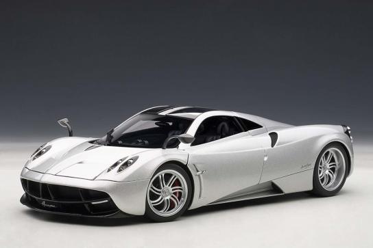 AUTOart 1/18 Pagani Huayra Grey image