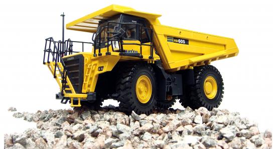 Universal Hobbies 1/50 Komatsu HD605 Dumptruck image