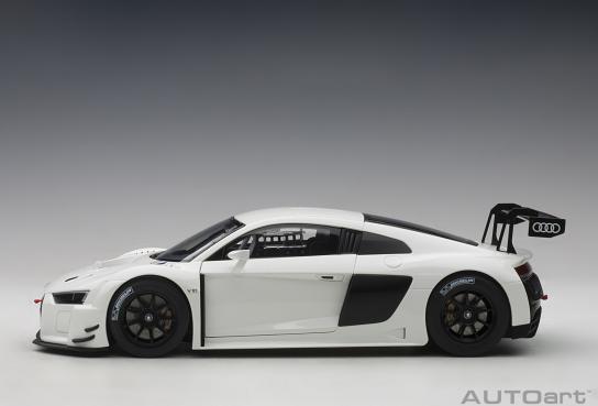 AUTOart 1/18 Audi R8 LMS White image