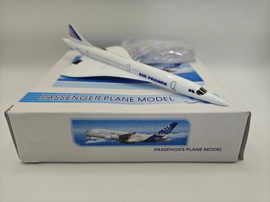 DModels 1/400 Concorde Air France with Stand image