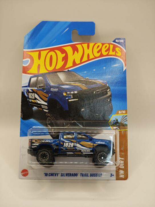 Hot Wheels '19 Chevy Silverado Trail Boss LT image