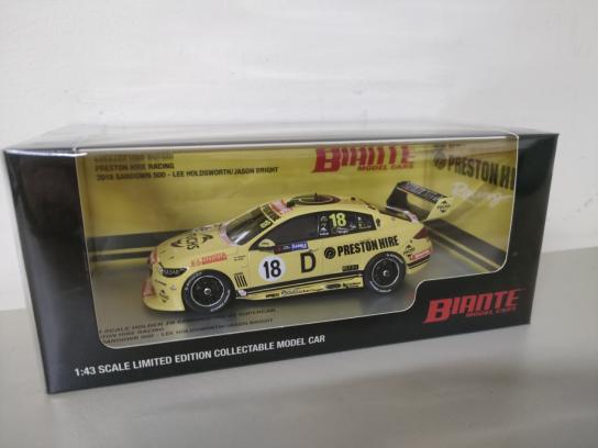 Biante 1/43 Holden ZB Commodore Supercar #18 Holdsworth/Bright image