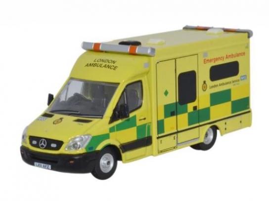 Oxford 1/76 Mercedes-Benz Ambulance image
