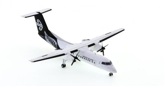 JC Wings 1/200 De Havilland DHC Dash 8-300 ZK-NES Air New Zealand image