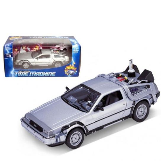 Welly 1/24 DeLorean "Back to the Future II" image