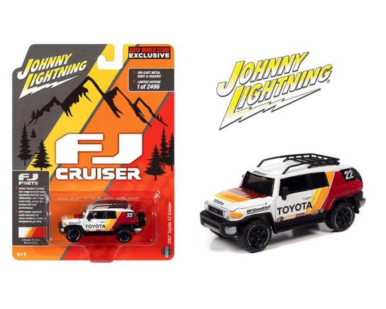 Autoworld 1/64 Toyota FJ Cruiser 2007 "Johnny Lightning #22" image